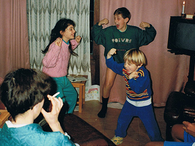 Faire Famille // Collectif NOSE, théâtre contemporain, actions culturelles et podcast